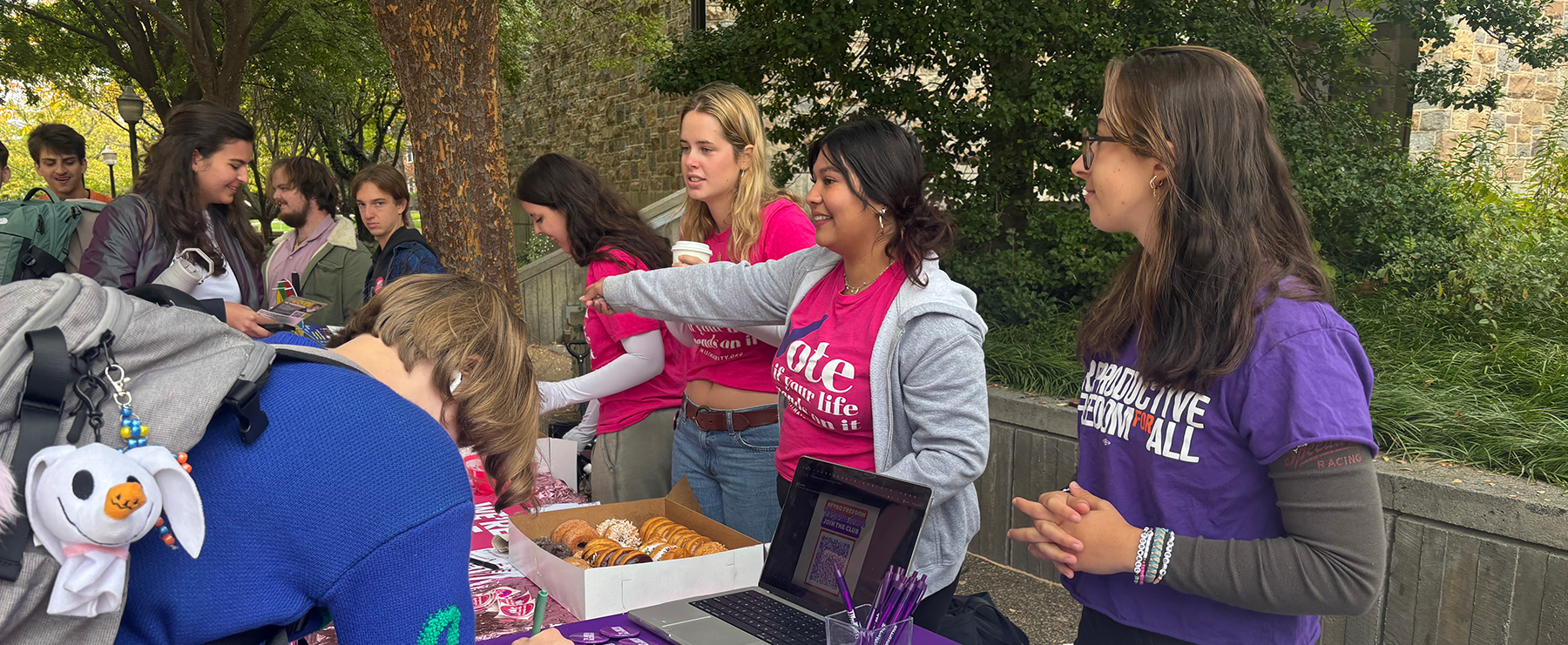 Tabling on college campus for reproductive freedom